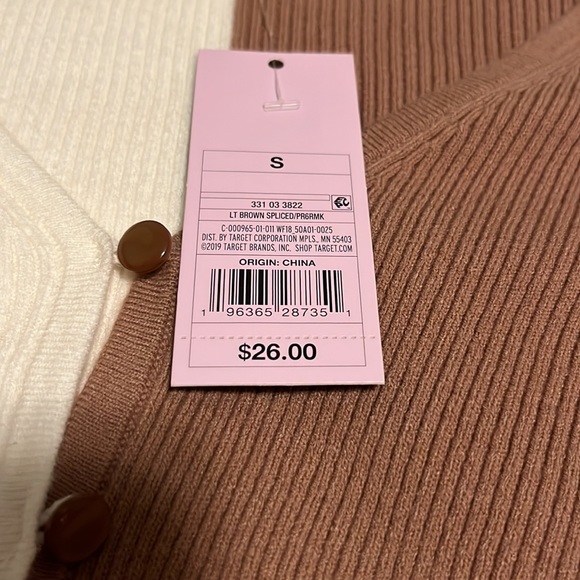 Cropped cardigan with buttons in the middle - Picture 2 of 5